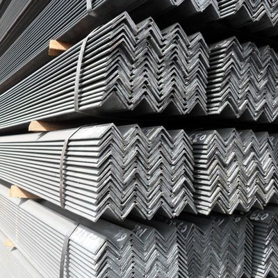Barras de ângulo galvanizadas 3 mm de aço carbono mergulhado a quente ângulo com tolerância igual a 2%