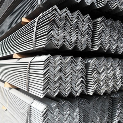 Q235 Q355 Alta resistência à tração Carbon Steel Corner Angle Bar com serviço 24 horas