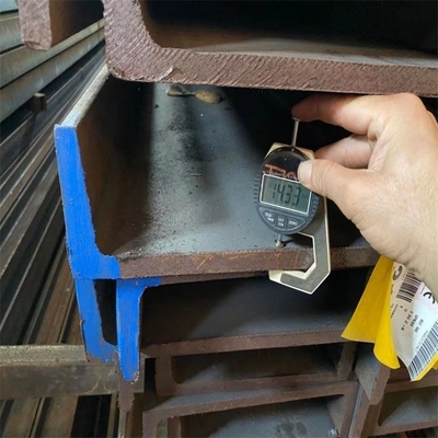 U Channel Hot Rolling Cold Formed Profile Galvanizado C Z W J Seção em forma de aço