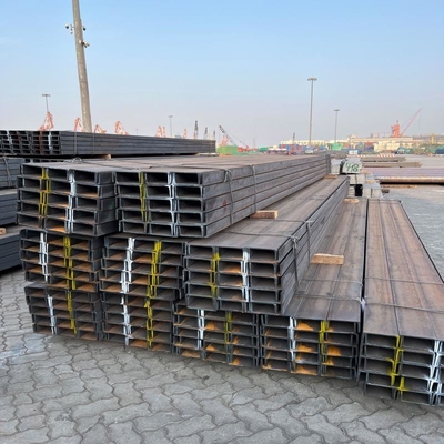 S235jr S355jr A36 Ss400 Profil de aço laminado a quente C canal 550 mm Estrutura de aço inoxidável