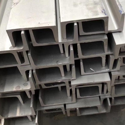 Canais de aço carbono laminados a quente / a frio JIS GB ASTM En DIN para entrega imediata