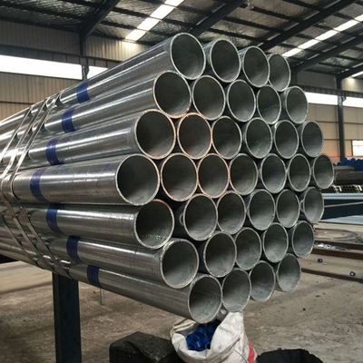 Fabricação chinesa Tubos de aço galvanizados grau Ss400 Superfície galvanizada Q235 Q345