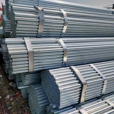 JIS Standard aço carbono DIP Gi tubo de aço galvanizado redondo sem costura a preços acessíveis