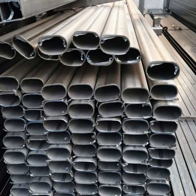 Tubo de alumínio extrudido adequado para transporte ferroviário, eletrônicos automóveis e outros